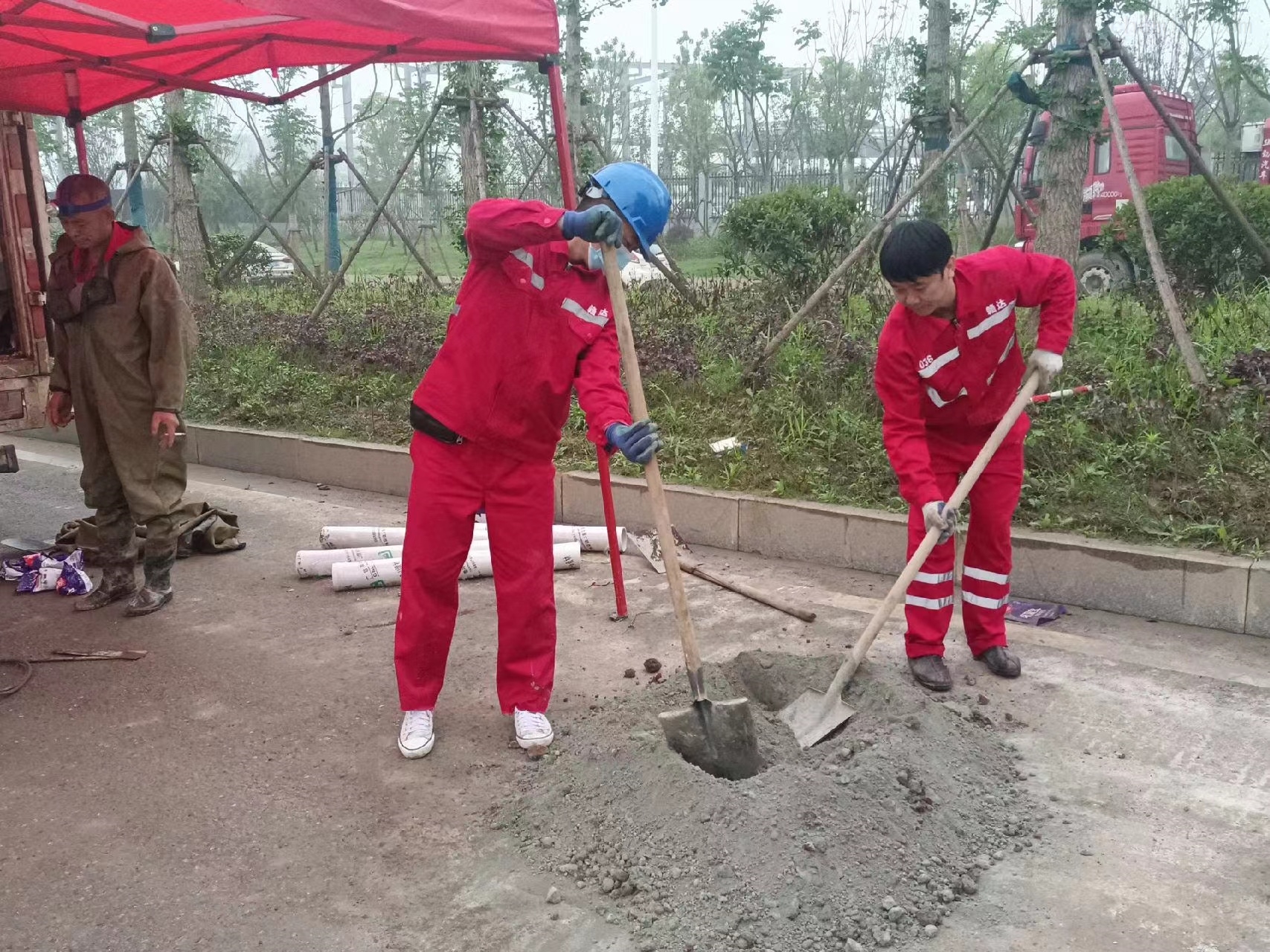 英山管道疏通哪家好】及时进行市政管道清淤